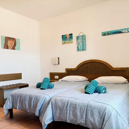 Apartment Casa Anita, Pool Sea And Surf In *